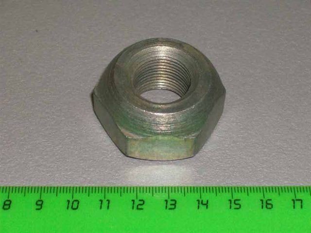 Гайка передней шпильки правая г-53, г-3307, г-3308, г-3309 (ГАЗ)